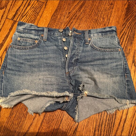 Aritzia Denim Forum The Ex-boyfriend Hi-rise Denim Short - Picture 2 of 6